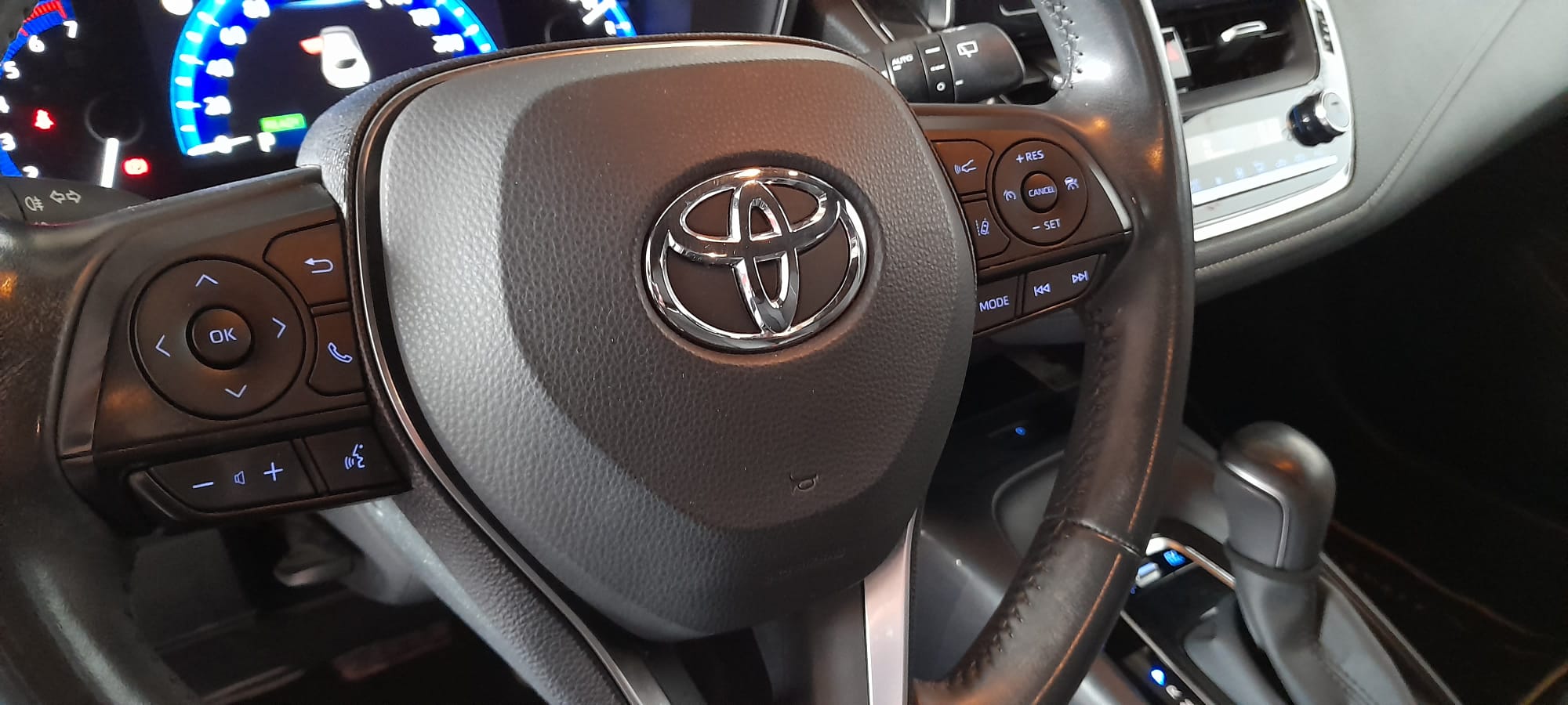 TOYOTA Corolla 1.8 125H ACTIVE TECH ECVT